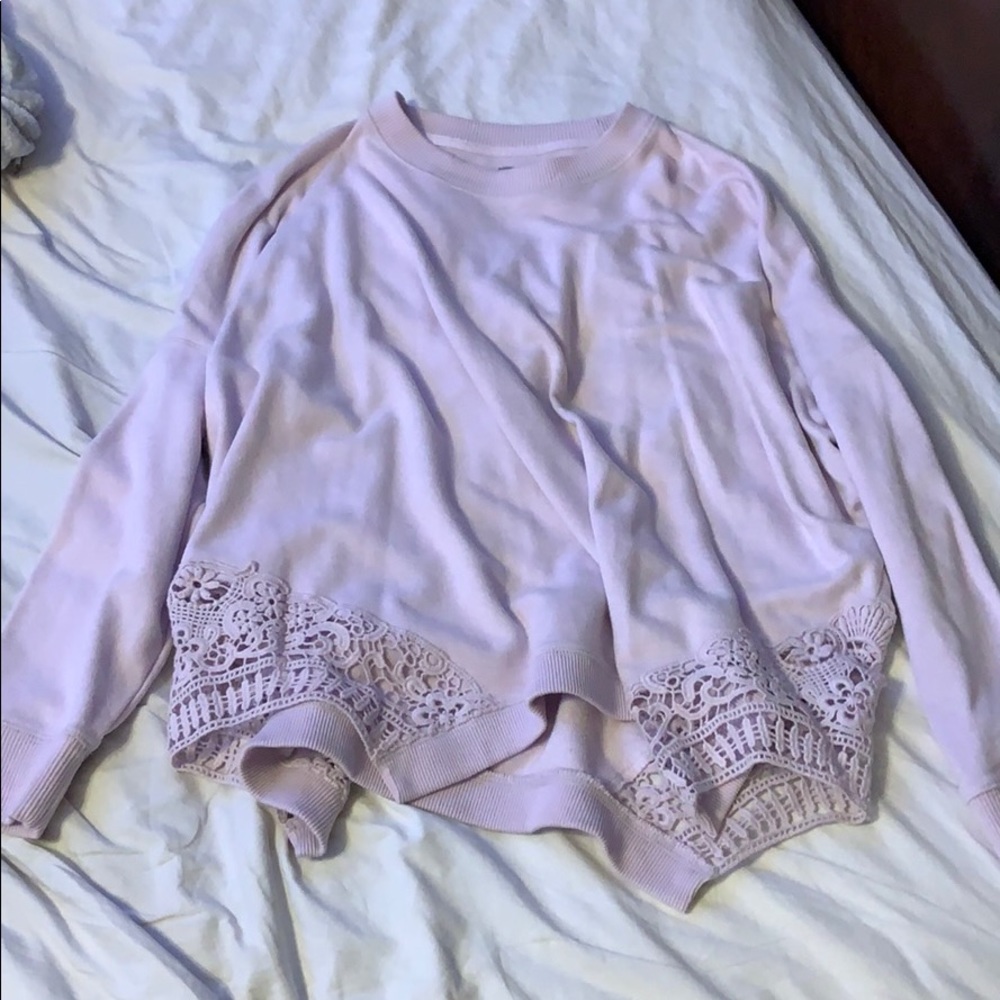 Lace Trim Crewneck